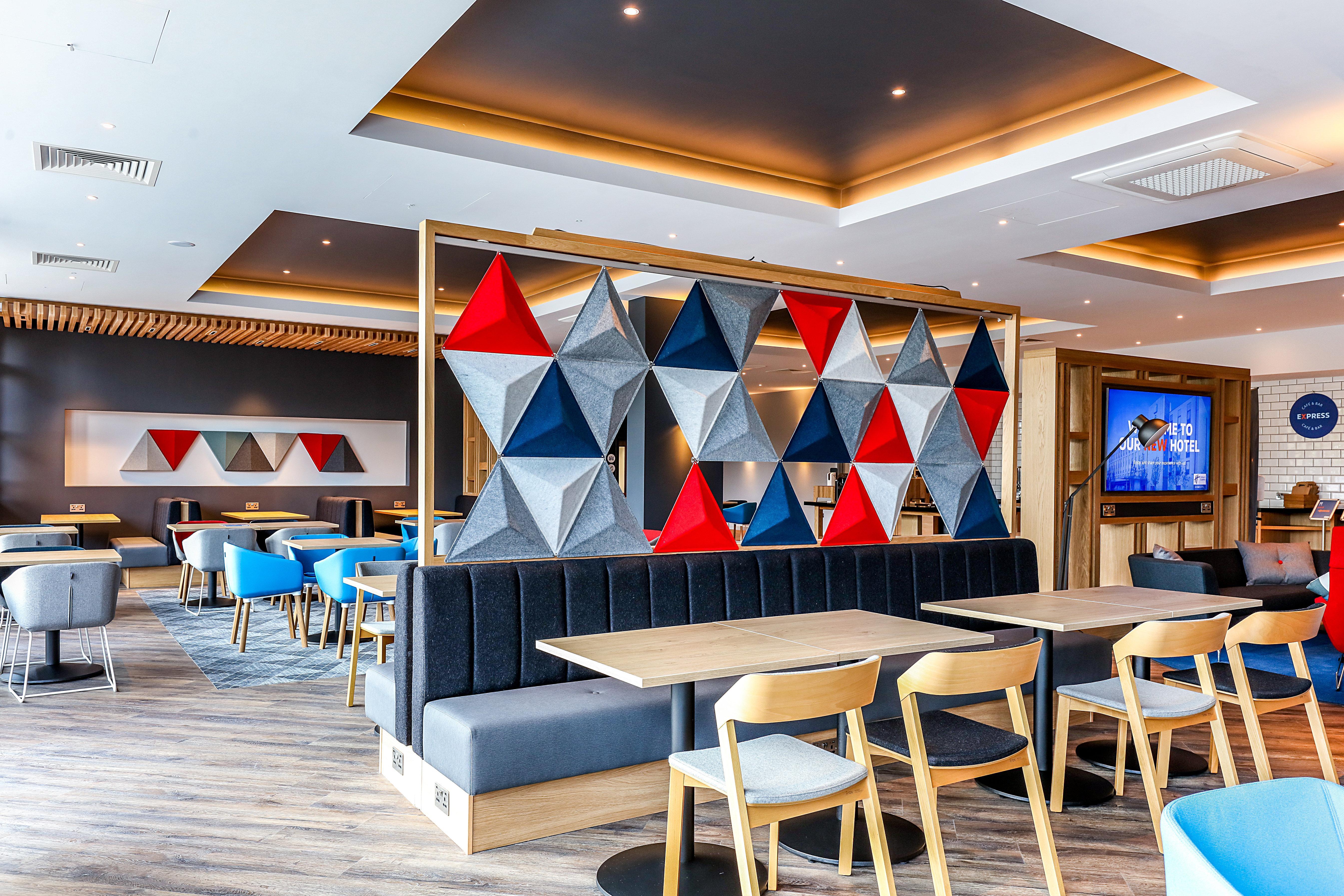 Holiday Inn Express Edinburgh City West By Ihg — Foto 3